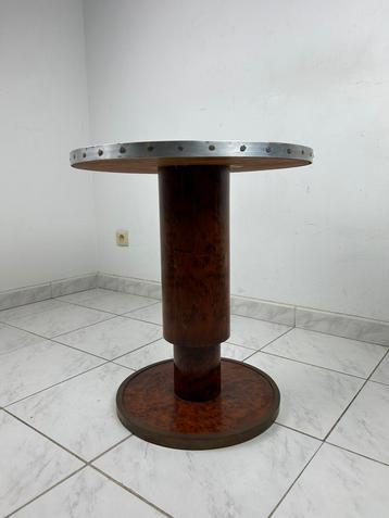 Art deco bijzettafel wortelnotenhout  beschikbaar voor biedingen