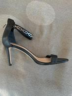 Open zwart lederen damesschoen GUESS, Enlèvement, Comme neuf