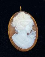 Pendentif / broche camée en forme de coquille en or 18 ct, Enlèvement ou Envoi, Or, Pendentif
