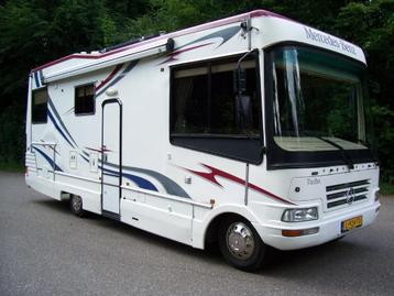 Uniek Mercedes 711 Turbo met Lecor opbouw 89.000 km !, Siège de train, 8 mètres et plus, Boîte manuelle, Intégral