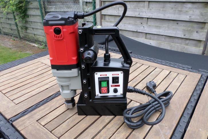 Magneet Boormachine, Doe-het-zelf en Bouw, Gereedschap | Boormachines, Nieuw, Boormachine, 600 watt of meer, Ophalen