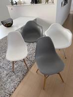 Eames replica stoelen, Huis en Inrichting, Grijs, Vier, Kunststof, Gebruikt