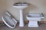 lavabo met kraan links op foto, Ophalen, Kraan