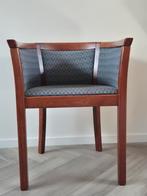 Prachtige en stevige stoel, kwalitatieve stoffering, Huis en Inrichting, Stoelen, Ophalen, Gebruikt