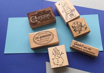 Houten stempels beschikbaar voor biedingen