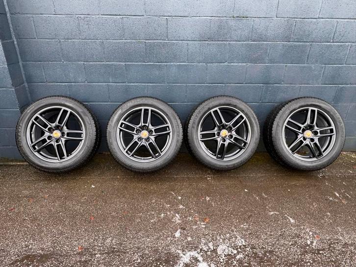 Kit Jantes Hiver Porsche Cayenne 19 Noires, Autos : Pièces & Accessoires, Pneus & Jantes, Pneu(s), Pneus hiver, 19 pouces, 265 mm