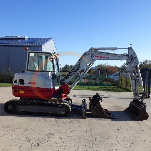 Takeuchi TB260 - 2022 - 1219h - 3 godets réversibles - PE320, Bricolage & Construction, Éclairage de chantier, Utilisé, Enlèvement