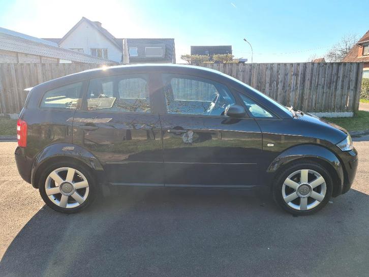 Audi A2 1.4 benzine 2ë eigenaar met maar 147000km's, Autos, Audi, Particulier, A2, ABS, Airbags, Verrouillage central, Rétroviseurs électriques