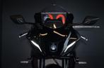 Yamaha R 7 met Akrapovic uitlaat - 2022 - 35 kw A 2 VERKOCHT, Bedrijf, 12 t/m 35 kW, 2 cilinders, Sport