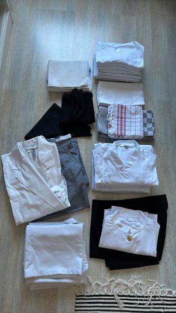 Uniform eenjarige opleiding kok en kelner ter duinen beschikbaar voor biedingen