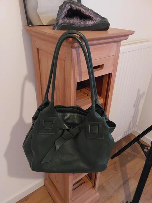 Elegante Handtas - groen - 28x25x12 cm, Handtassen en Accessoires, Tassen | Damestassen, Zo goed als nieuw, Handtas, Groen, Ophalen