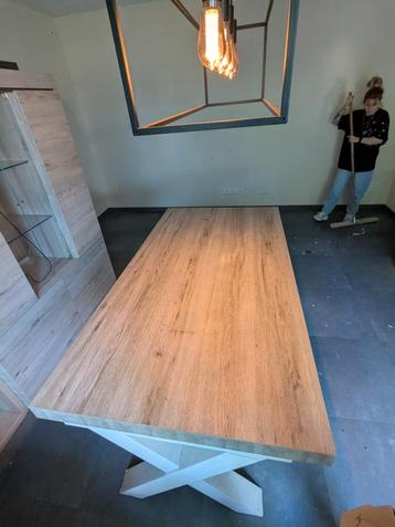 Tafel, bekijk andere advertenties voor bijpassende meubels! beschikbaar voor biedingen