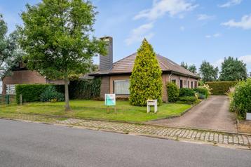 Solide vrijstaande gezinswoning met tuin te Lokeren.