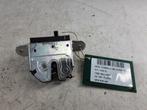 SERRURE COFFRE Opel Corsa E (01-2014/-) (A102523), Autos : Pièces & Accessoires, Utilisé, Opel, Haillon arrière