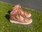 Rosé goude Nike Schoenen maat 38,5, Nike, Ophalen of Verzenden, Zo goed als nieuw, Sneakers