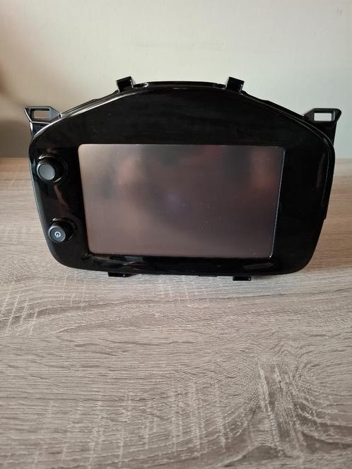 auto radio (toyota aygo 2019), Auto diversen, Autoradio's, Zo goed als nieuw, Ophalen of Verzenden
