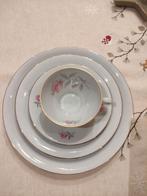 Antiek Servies rozen  merk Winterling Bavaria, Enlèvement ou Envoi, Assiettes(s)