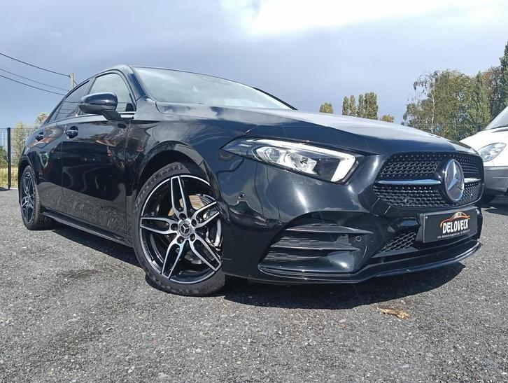 Mercedes-Benz A 200 AMG-LINE SEDAN // FULL OPTION, Auto's, Mercedes-Benz, Bedrijf, Te koop, A-Klasse, Lederen bekleding, Metaalkleur