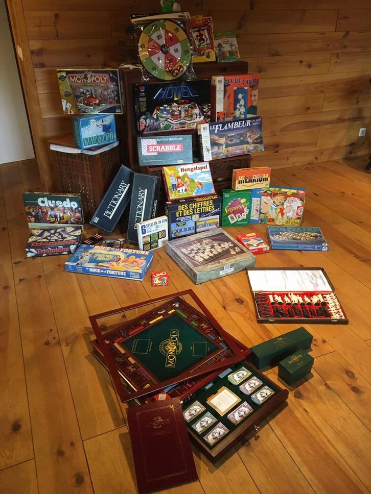 Divers jeux de société, Hobby en Vrije tijd, Gezelschapsspellen | Overige, Zo goed als nieuw, Ophalen