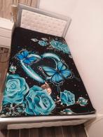 Bed met matras, Huis en Inrichting, Slaapkamer | Waterbedden, Ophalen