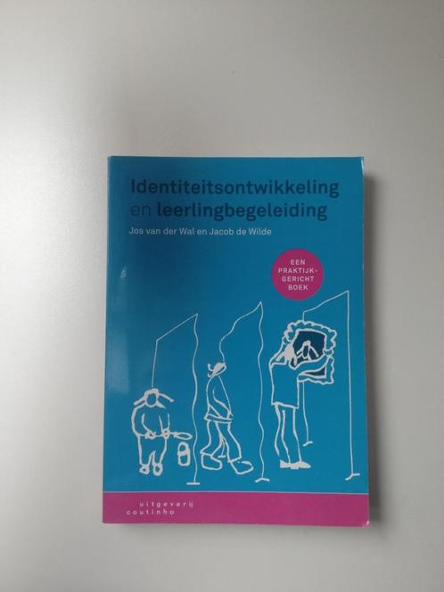 Identiteitsontwikkeling & leerlingenbegeleiding-Van der Wal, Livres, Grossesse & Éducation, Utilisé, Enlèvement ou Envoi