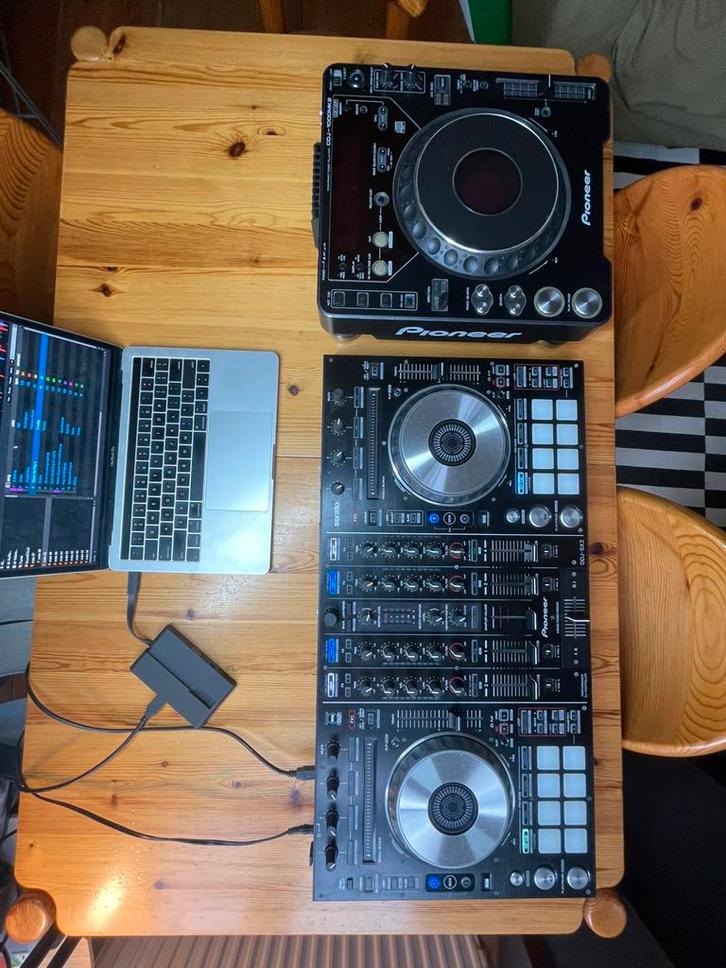 Pioneer DDJ-SX2 DJ Controller + Pioneer CDJ-1000 MK2, Muziek en Instrumenten, Dj-sets en Draaitafels, Zo goed als nieuw, Dj-set