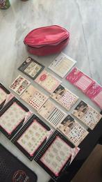 Make up bag + 3D nail sticker accessories, Handtassen en Accessoires, Ophalen, Zo goed als nieuw