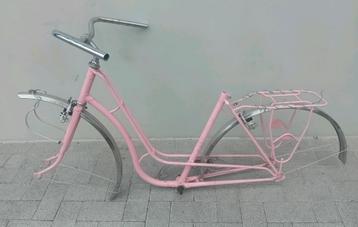 Frame retro damesfiets  beschikbaar voor biedingen