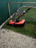 Grasmaaier powerplus met oplader an 2 batterij, Tuin en Terras, Grasmaaiers, Ophalen, Zo goed als nieuw