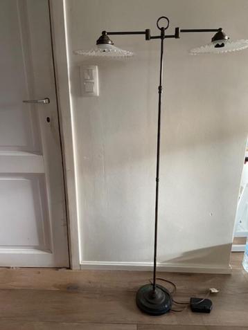 Staande lamp art deco  beschikbaar voor biedingen