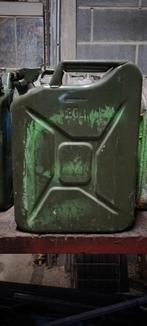 Jerricans métalliques, Enlèvement