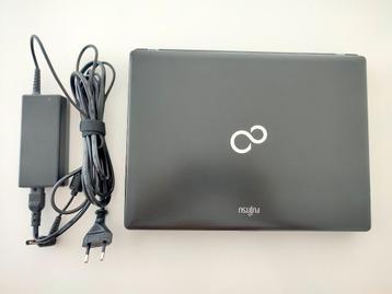 Fujitsu laptops beschikbaar voor biedingen