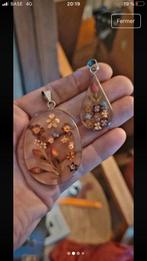 Lot 2 pendentifs vintage argent et fleurs sechees, Handtassen en Accessoires, Antieke sieraden, Ophalen of Verzenden, Zilver