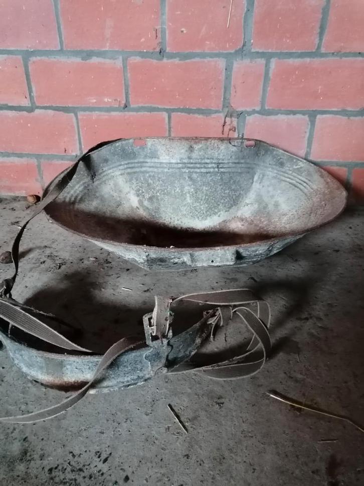 Antieke draagbare strooivoerbak vetbak zink, Antiek en Kunst, Antiek | Schalen, Ophalen