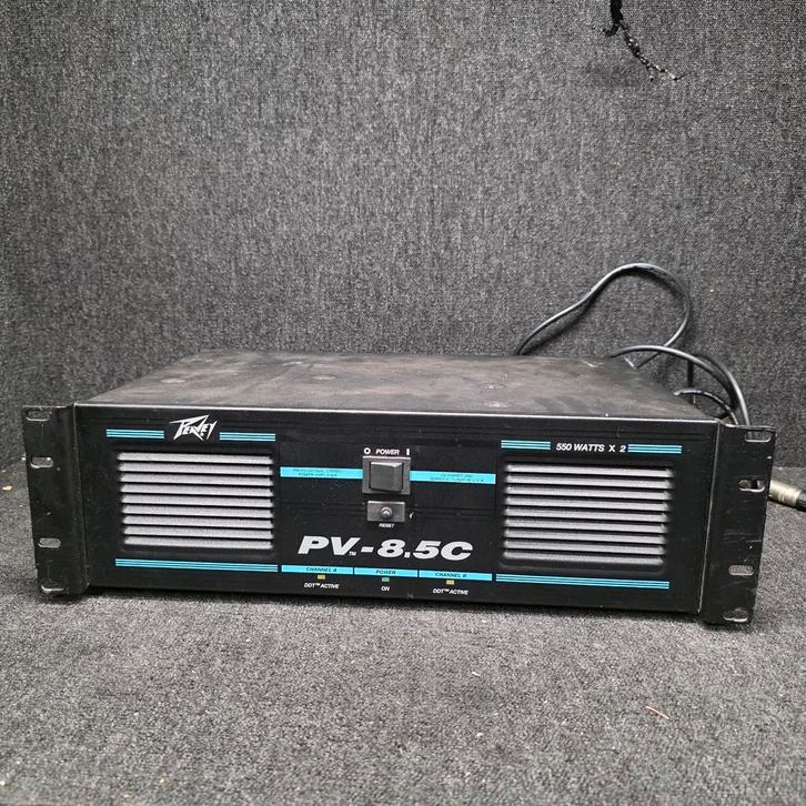 PEAVEY  PV-8.5C   Versterker    2 x 550 watt, Muziek en Instrumenten, Midi-apparatuur, Gebruikt, Ophalen of Verzenden