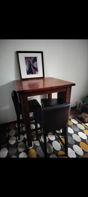 Table et 4 chaises haute, Enlèvement, Comme neuf