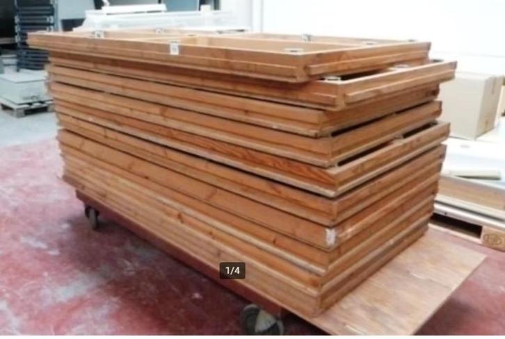 Podium, stand 20m2 10 stuks 2x1m originele stand, Hobby en Vrije tijd, Feestartikelen | Verhuur, Zo goed als nieuw, Ophalen