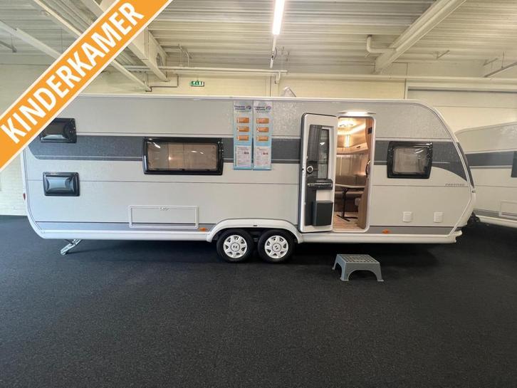 Hobby Prestige 650 KFU ACTIEPRIJS, Caravans en Kamperen, Caravans, tot en met 6, 1500 - 2000 kg, Rondzit, Hobby, Vast bed, 6 tot 7 meter