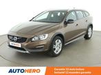Volvo V60 Cross Country 2.0 D3 Momentum (bj 2015), Auto's, Voorwielaandrijving, Gebruikt, 1712 kg, Leder