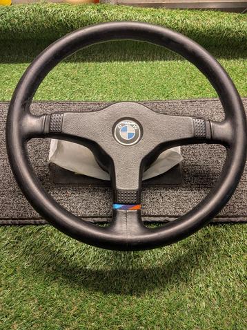 BMW E30 Sportstuur M tech beschikbaar voor biedingen