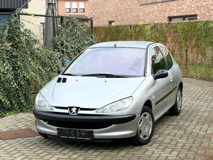 Peugeot 206 1.1i - 050.000 km - 2003 - 3 deur - Airco, Auto's, Peugeot, Bedrijf, Te koop, ABS, Airbags, Airconditioning, Boordcomputer