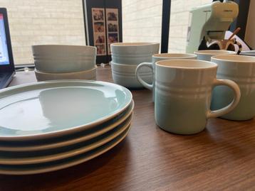 12-delig servies, ideaal voor kotstudent beschikbaar voor biedingen