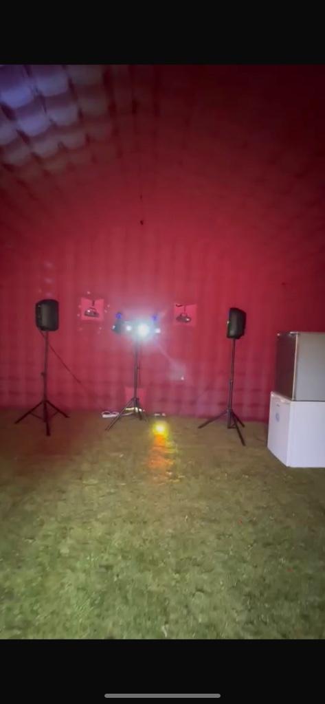 Te huur, uniek opblaasbare partytent!!  Op zoek naar de perf, Diensten en Vakmensen, Verhuur | Zalen en Feestlocaties, Feest- of Partytenten