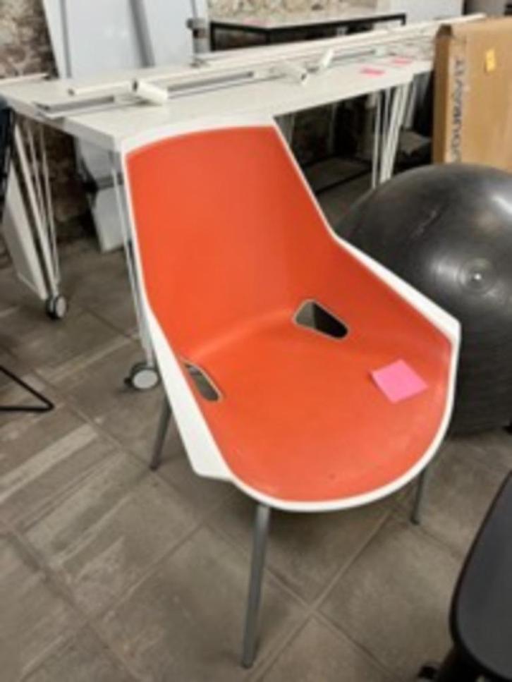 Retro IKEA chair, Huis en Inrichting, Stoelen, Zo goed als nieuw, Eén, Kunststof, Metaal, Overige kleuren, Ophalen