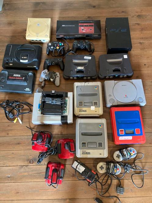 Lot consoles Nintendo Sony sega - werk aan, Games en Spelcomputers, Spelcomputers | Nintendo Super NES, Zo goed als nieuw, Ophalen