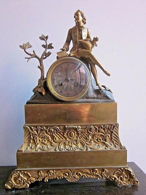 BEAUMARCHAIS 19e eeuwse romantische bronzen pendule NATTIER, Antiek en Kunst, Antiek | Klokken, Ophalen of Verzenden
