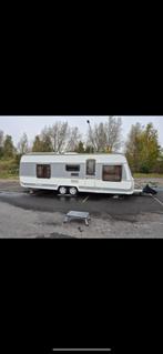 Fendt platin 2011, Caravanes & Camping, Caravanes, Lit transversal, 6 à 7 mètres, Jusqu'à 6, Réfrigérateur