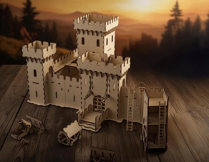 Uniek houten kasteel voor LEGO en Playmobil, Kinderen en Baby's, Speelgoed | Houten speelgoed, Gebruikt, Overige typen, Ophalen