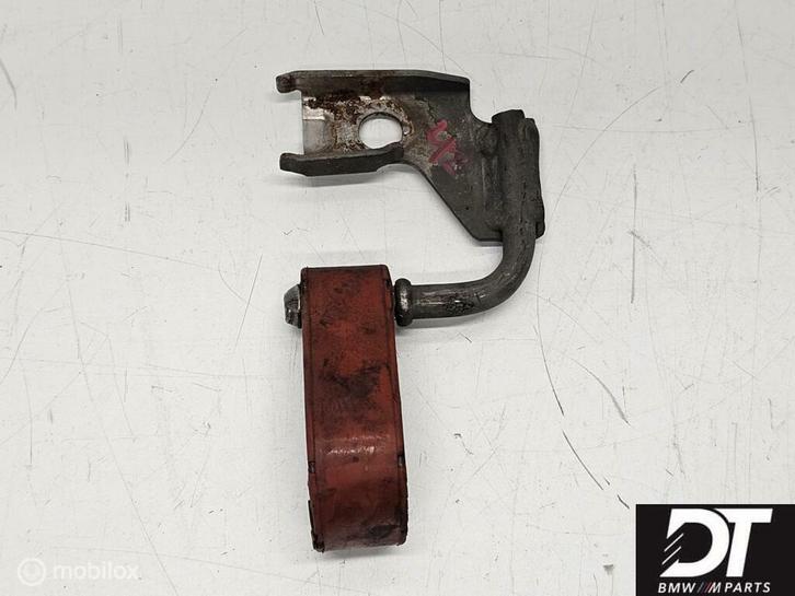Uitlaatsteun links BMW M3 E90 E92 E93 18207841080, Autos : Pièces & Accessoires, Systèmes d'échappement, BMW, Utilisé, Enlèvement ou Envoi