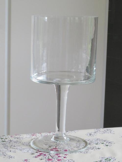 vase en verre sur pied - hauteur 30 cm, Maison & Meubles, Accessoires pour la Maison | Vases, Comme neuf, Moins de 50 cm, Verre